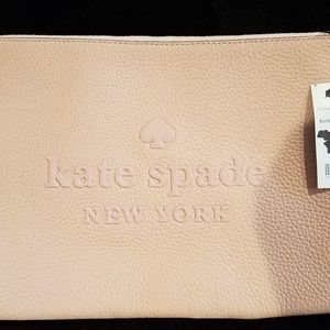NWT Kate Spade Larchmont Avenue Logo Gia Clutch